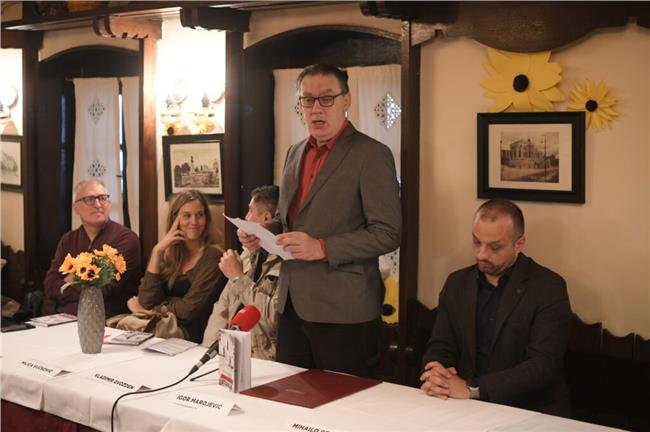 Uručena Vitalova nagrada „Zlatni suncokret” Igoru Marojević za zbirku priča „Granična stanja” u restoranu „Tri šešira”